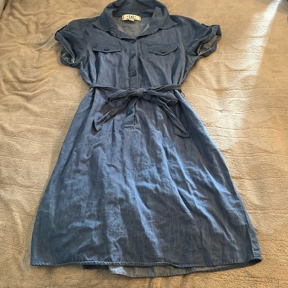 L.e.i Button Up Blue Dress